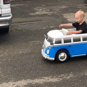 Meet your Posher, Eric